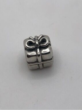Pandora 925 ALE Sterling Christmas Birthday Gift Charm Retired | #790300